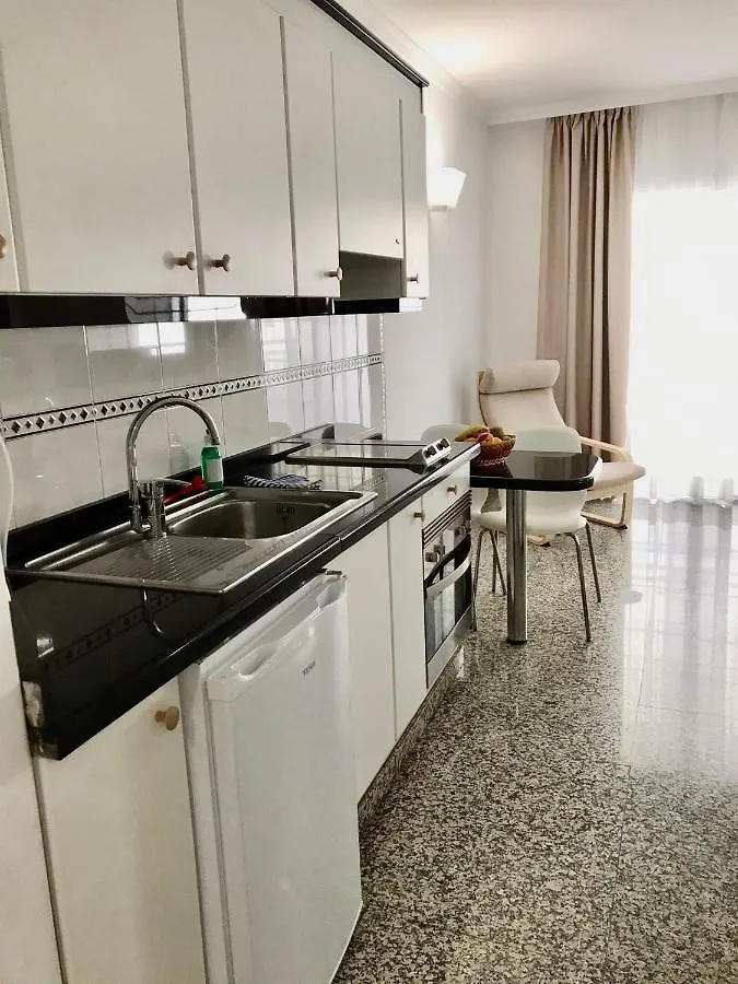 Apartamentos Sol Mar Лос Кристианос