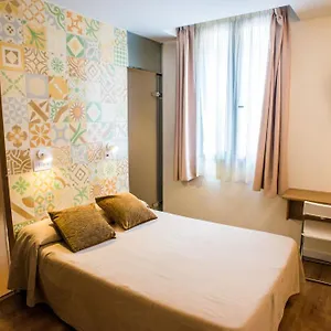 Hostal Marenostrum Гостевой дом Барселона